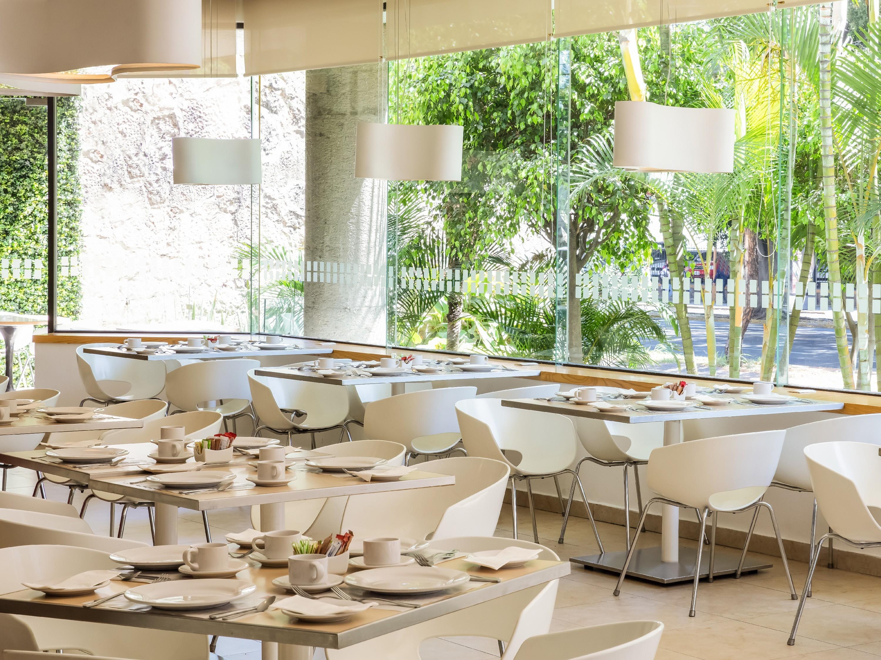 Fiesta Inn Guadalajara Aeropuerto Las Pintas Zewnętrze zdjęcie