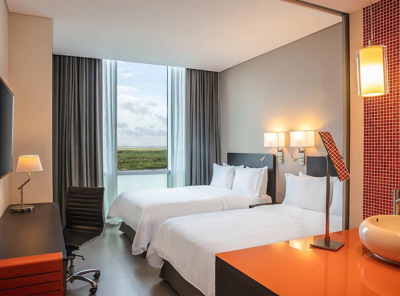 Fiesta Inn Guadalajara Aeropuerto Las Pintas Zewnętrze zdjęcie